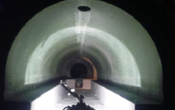 施工写真：側壁・炉床レンガ施工