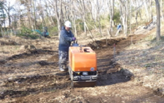 施工写真：遊歩道造形
